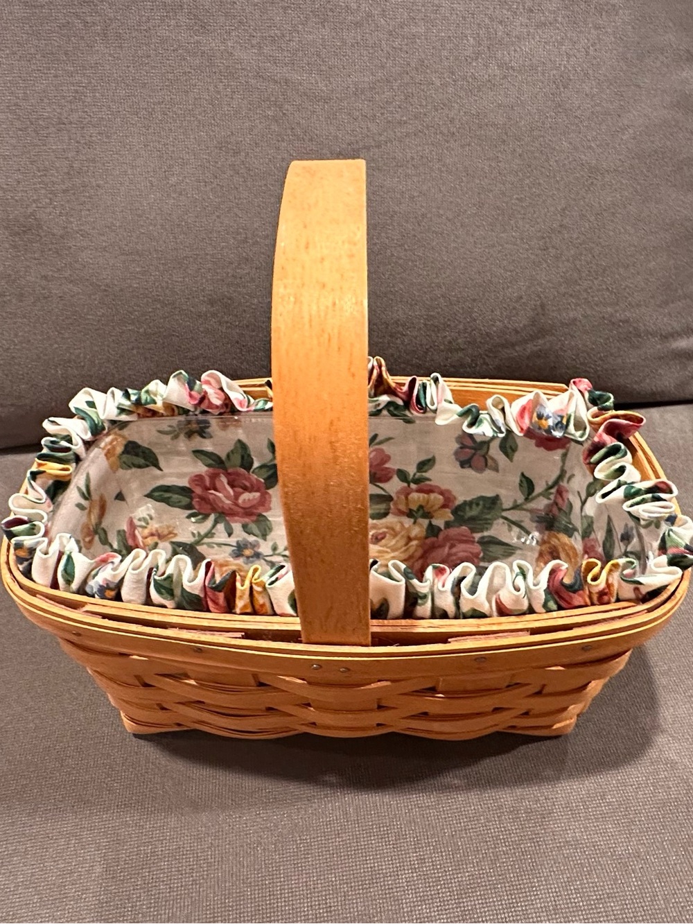 Longaberger Floral-Lined Woven Basket in Natural Wood w/liner & protector.